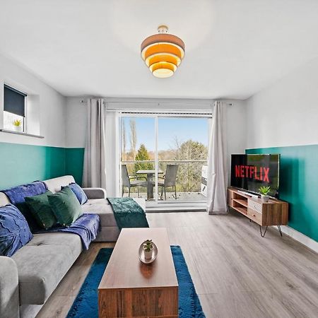 Вилла The Stylish Warwick Abode - Balcony - Garden Leek Wootton Экстерьер фото